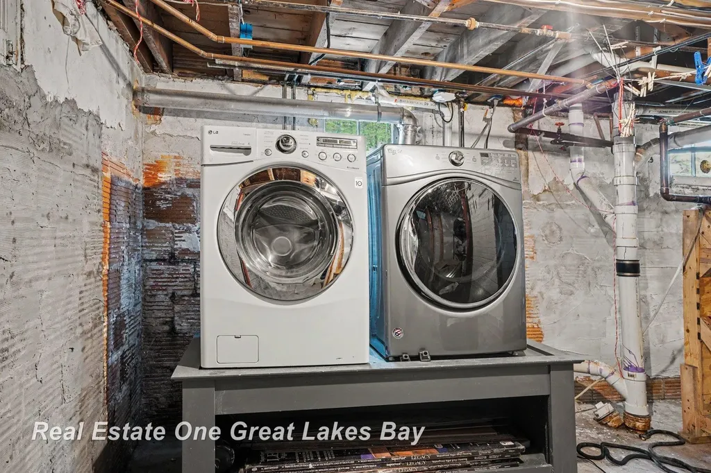 603 Park Avenue Bay City City MI 48708