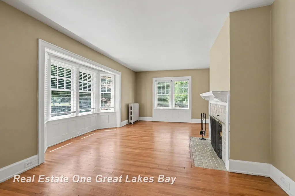 603 Park Avenue Bay City City MI 48708