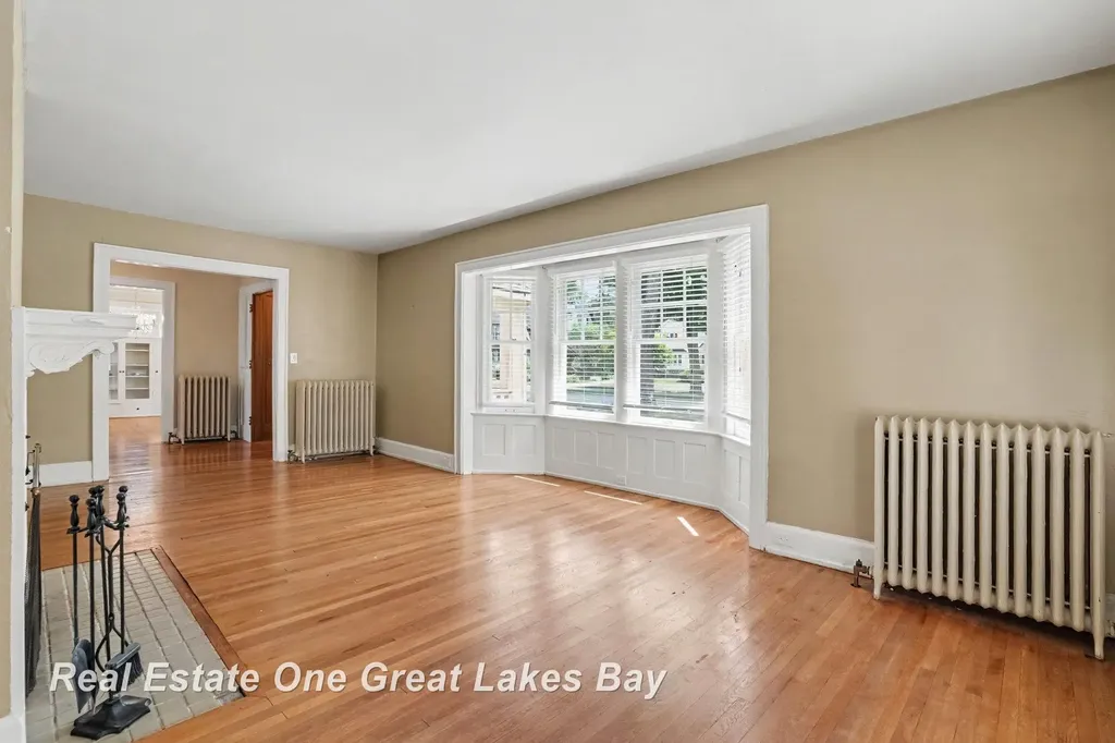 603 Park Avenue Bay City City MI 48708