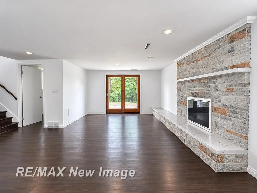 2 Mary Lane Court Frankenmuth City MI 48734