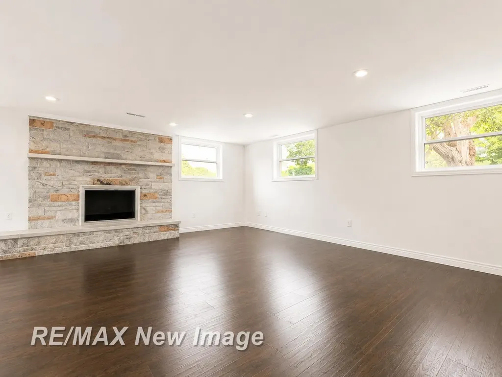 2 Mary Lane Court Frankenmuth City MI 48734