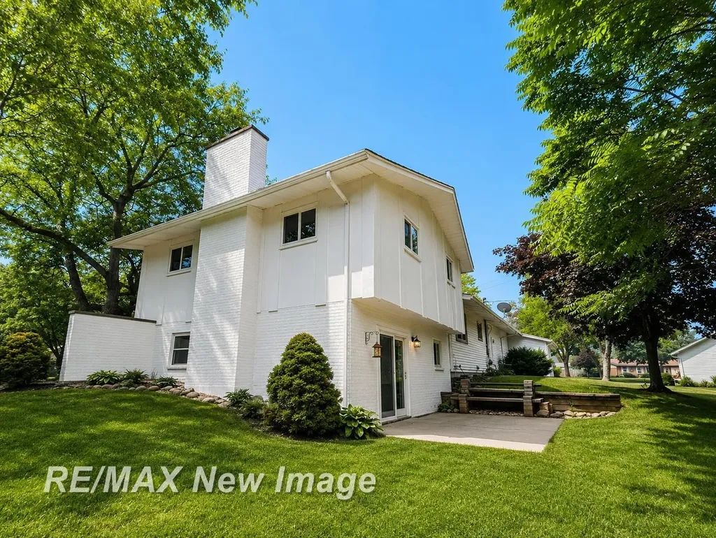 2 Mary Lane Court Frankenmuth City MI 48734