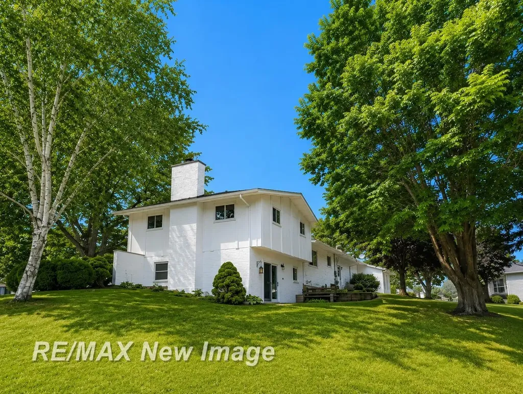 2 Mary Lane Court Frankenmuth City MI 48734