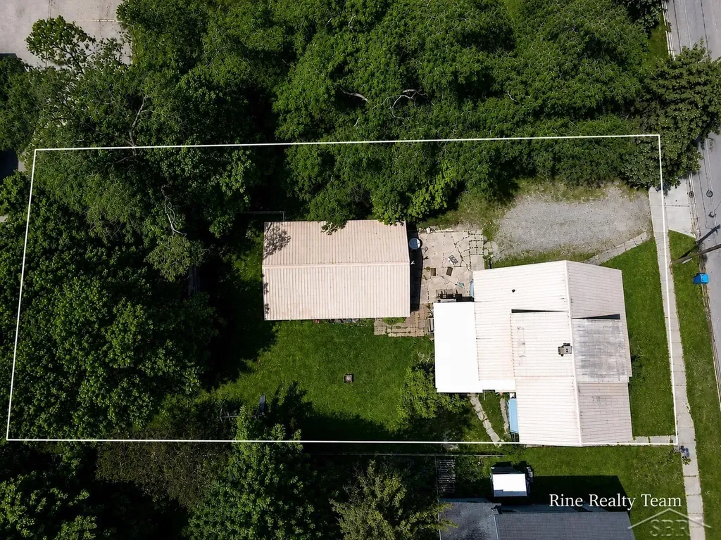 111 W Broadway Street Scottville City MI 49454