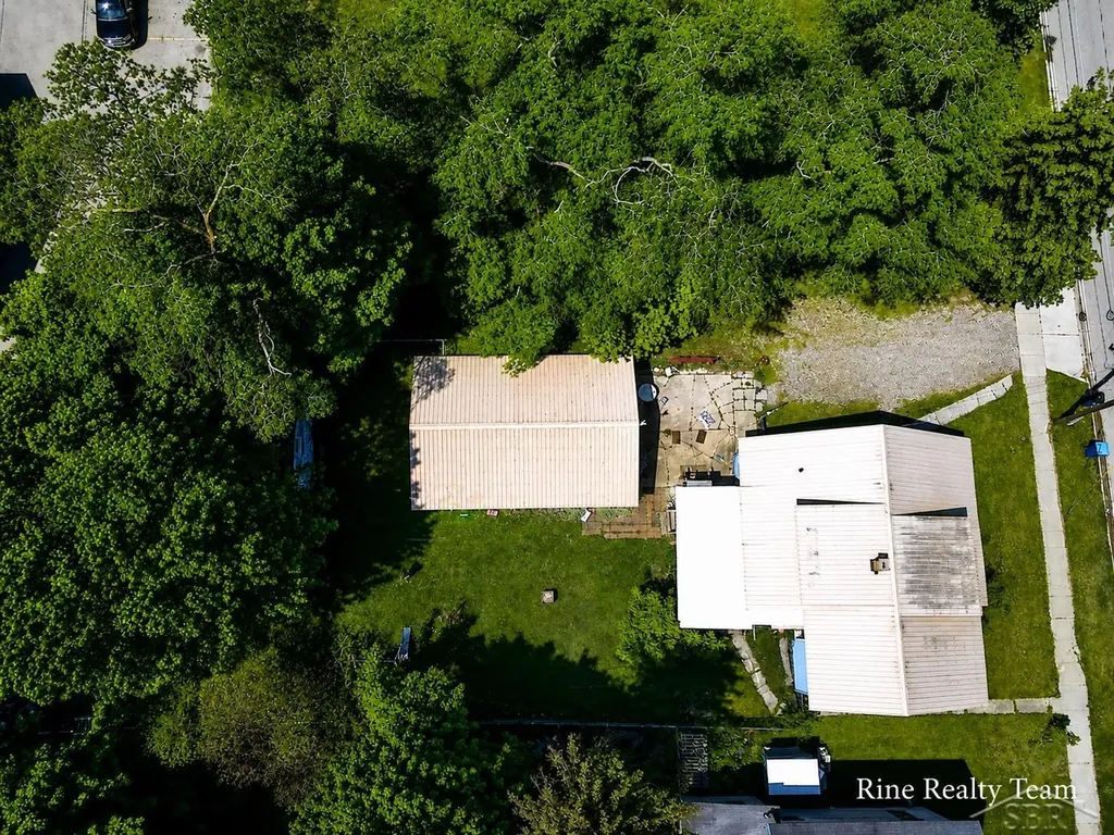 111 W Broadway Street Scottville City MI 49454