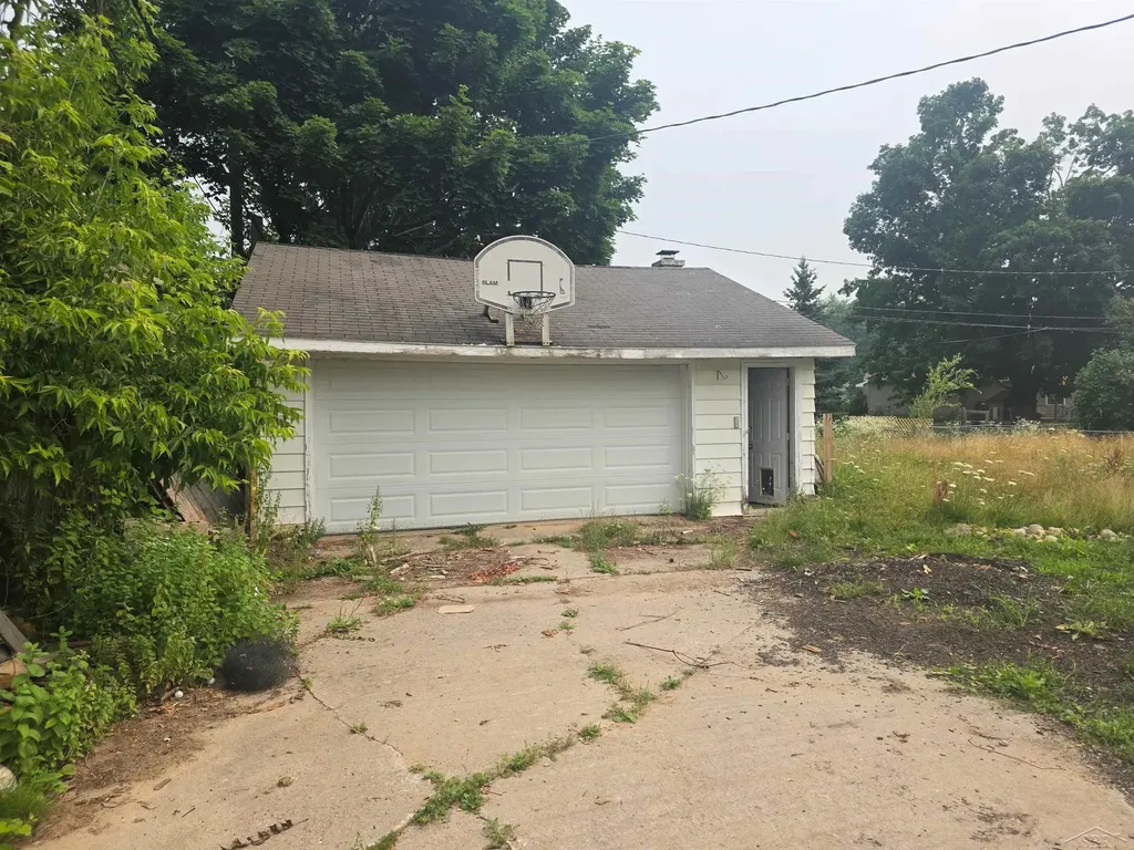 1267 Golf Course Road Alpena Township MI 49707