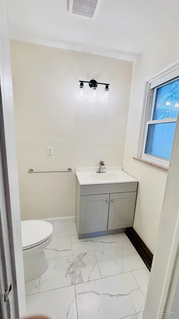 352 S 29th Street Buena Vista Charter Township MI 48601