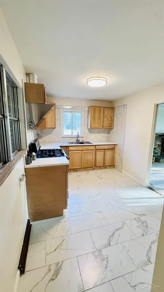 352 S 29th Street Buena Vista Charter Township MI 48601