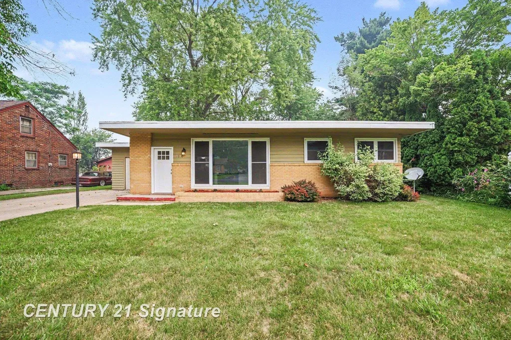 4640 Wall Street Saginaw Charter Township MI 48638