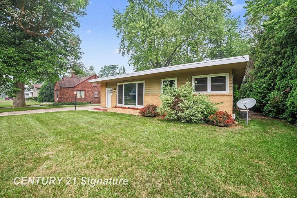 4640 Wall Street Saginaw Charter Township MI 48638