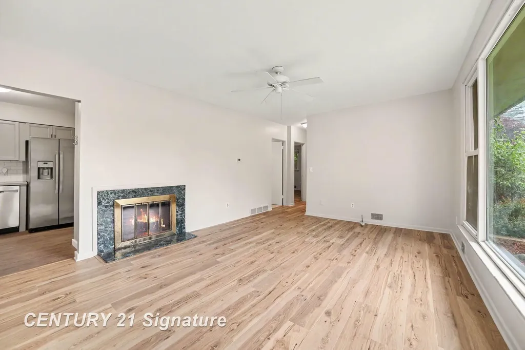 4640 Wall Street Saginaw Charter Township MI 48638