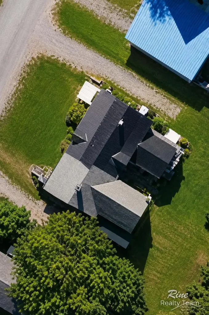 56685 Rockland Street Houghton City MI 49913
