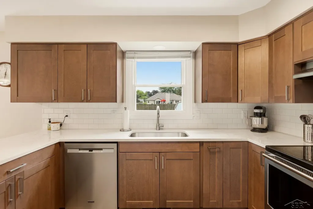 5873 Thistle Drive Saginaw Charter Township MI 48638