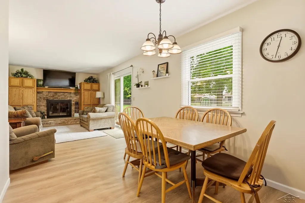 5873 Thistle Drive Saginaw Charter Township MI 48638