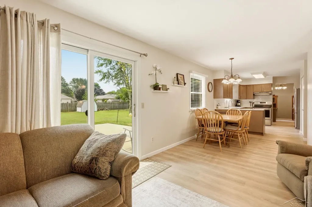 5873 Thistle Drive Saginaw Charter Township MI 48638