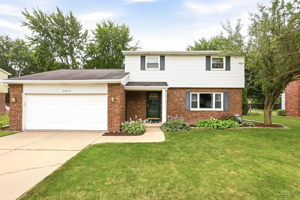 5873 Thistle Drive Saginaw Charter Township MI 48638