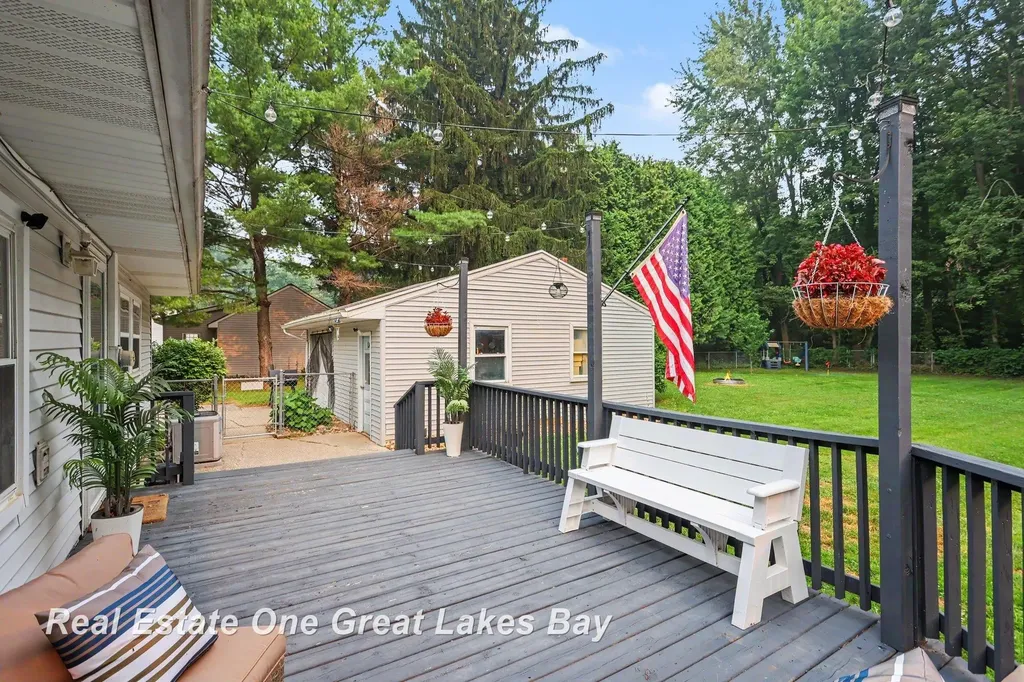 1135 W Moore Road Spaulding Township MI 48601