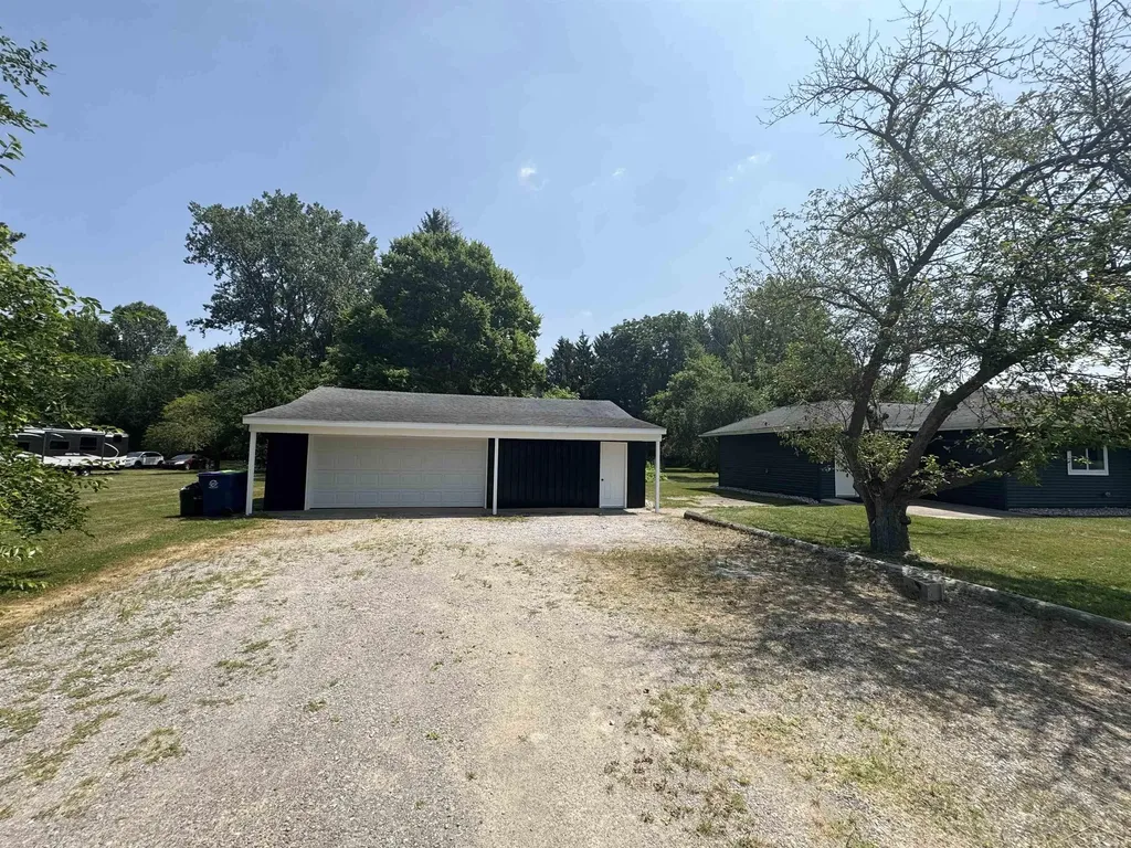 5535 Fort Road Bridgeport Charter Township MI 48601