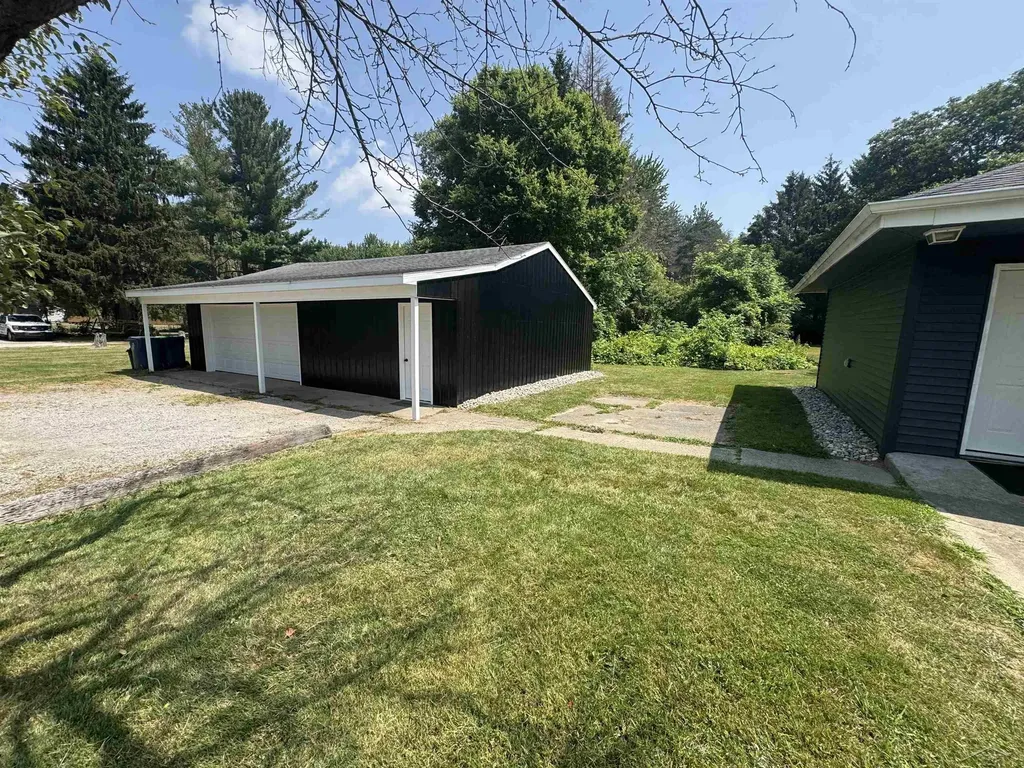 5535 Fort Road Bridgeport Charter Township MI 48601