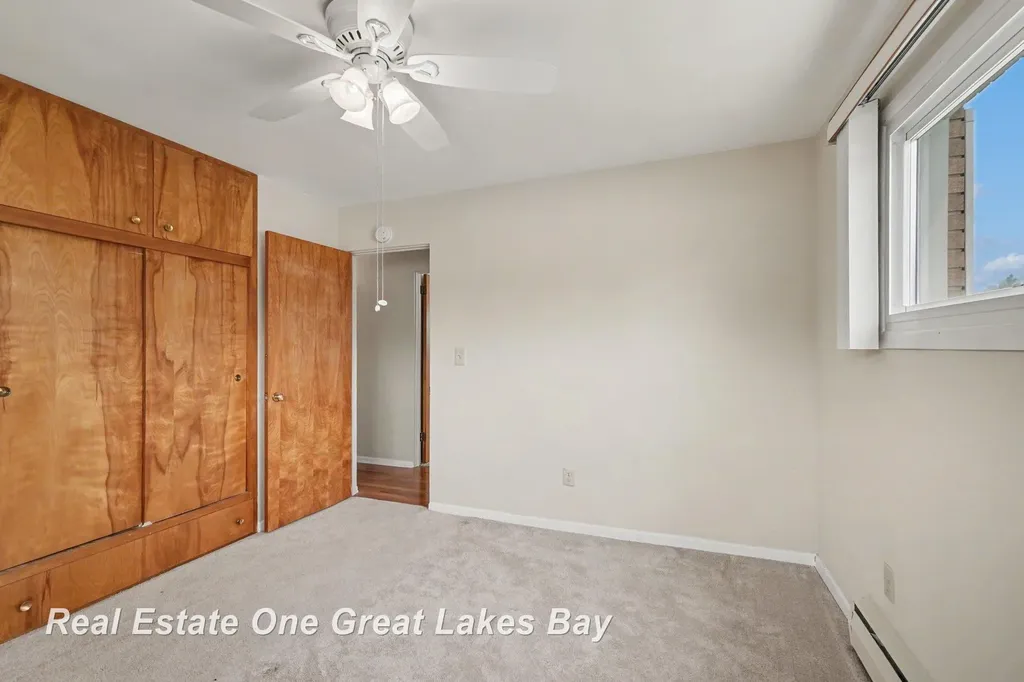 2535 E Greendale Drive Saginaw Charter Township MI 48603
