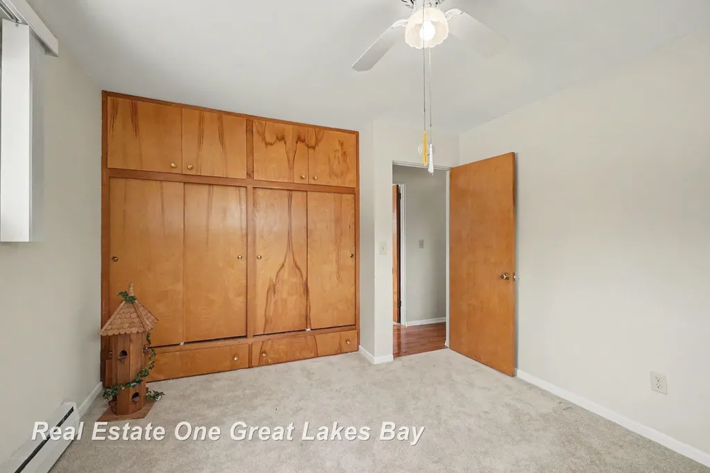 2535 E Greendale Drive Saginaw Charter Township MI 48603