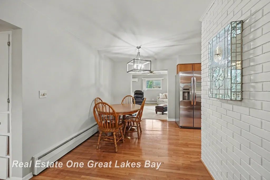 2535 E Greendale Drive Saginaw Charter Township MI 48603