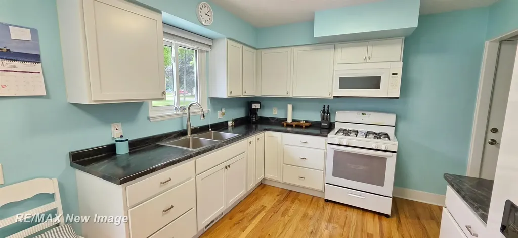 1050 Curwood Road Thomas Township MI 48609