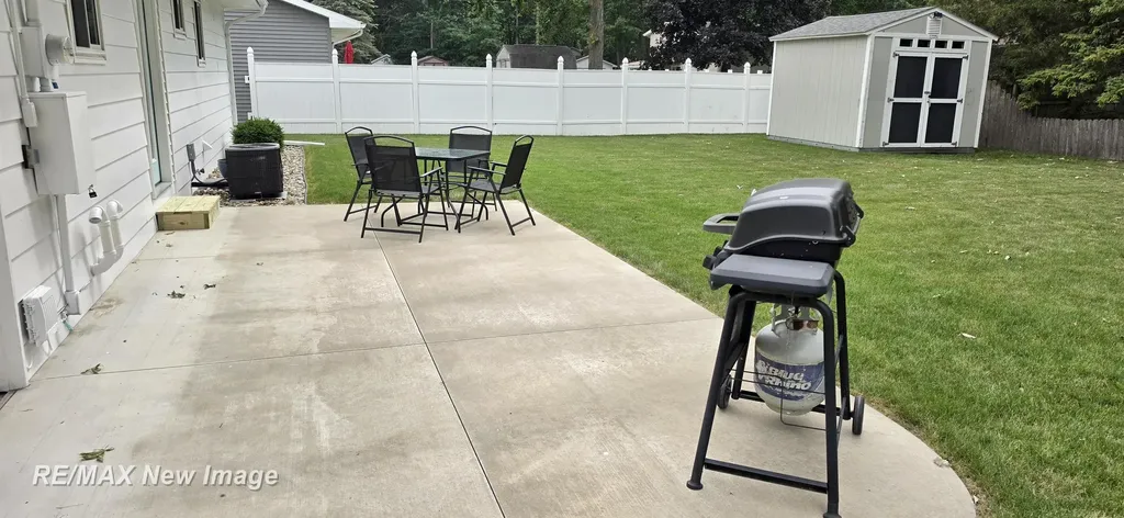 1050 Curwood Road Thomas Township MI 48609