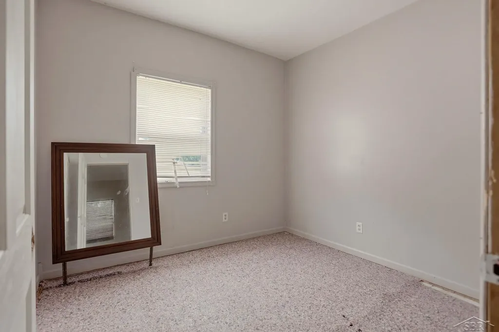 1427 Brown Street Saginaw City MI 48601