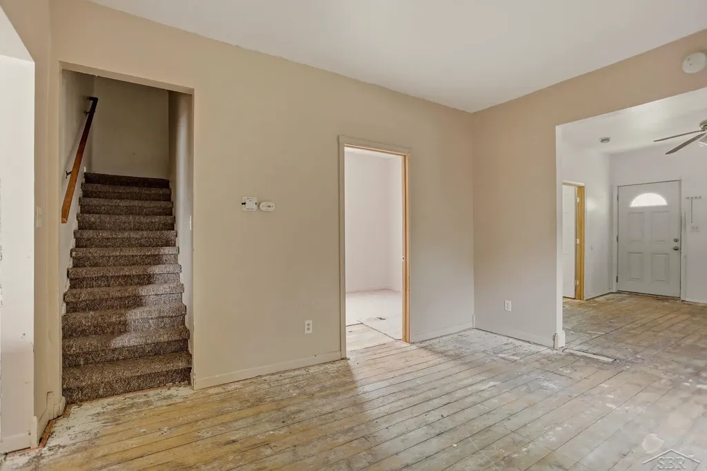 1427 Brown Street Saginaw City MI 48601