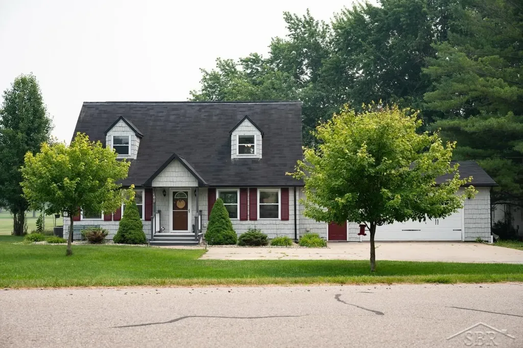 5590 Linksview Way Butman Township MI 48624