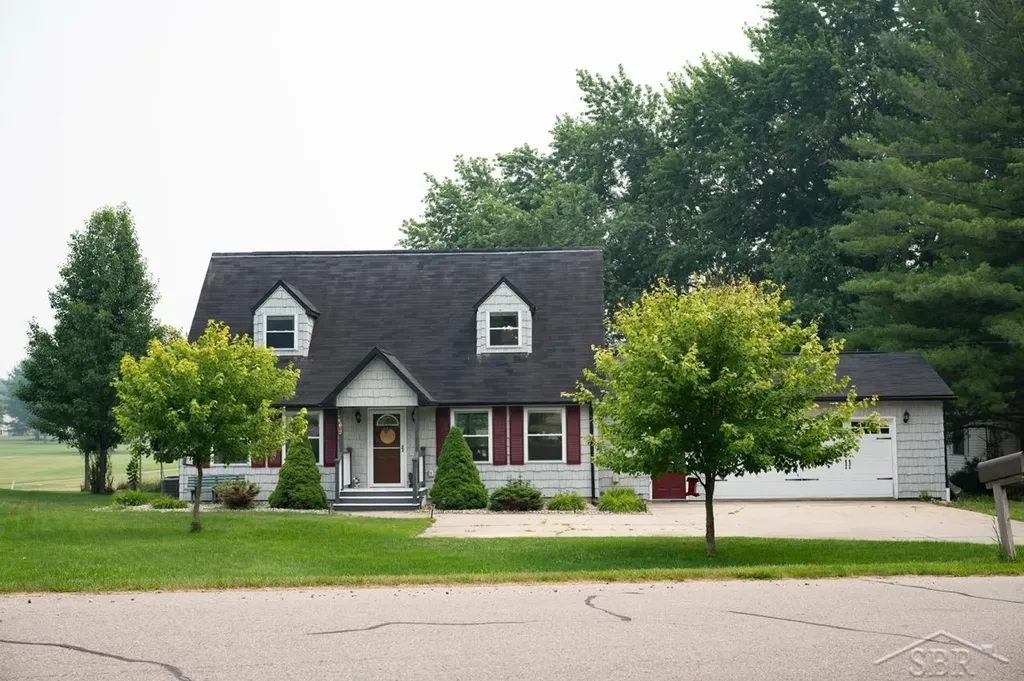5590 Linksview Way Butman Township MI 48624