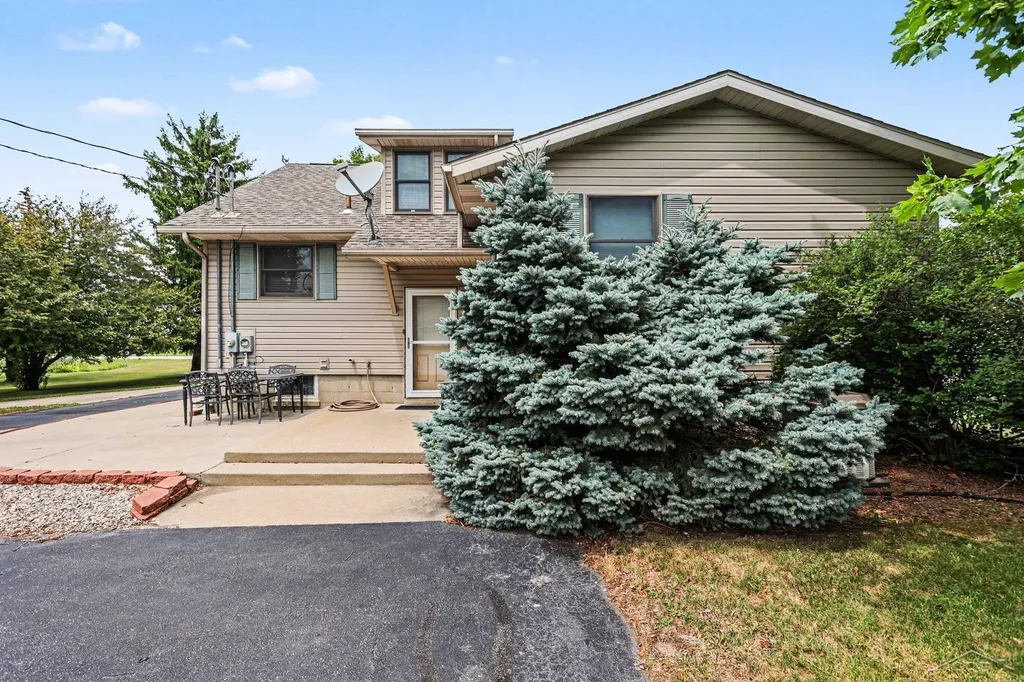 9743 Sanilac Road Denmark Township MI 48734