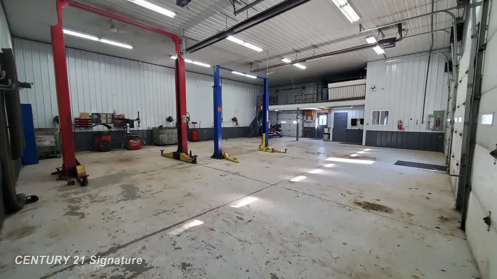 9449 Genesee Street New Lothrop Village MI 48460