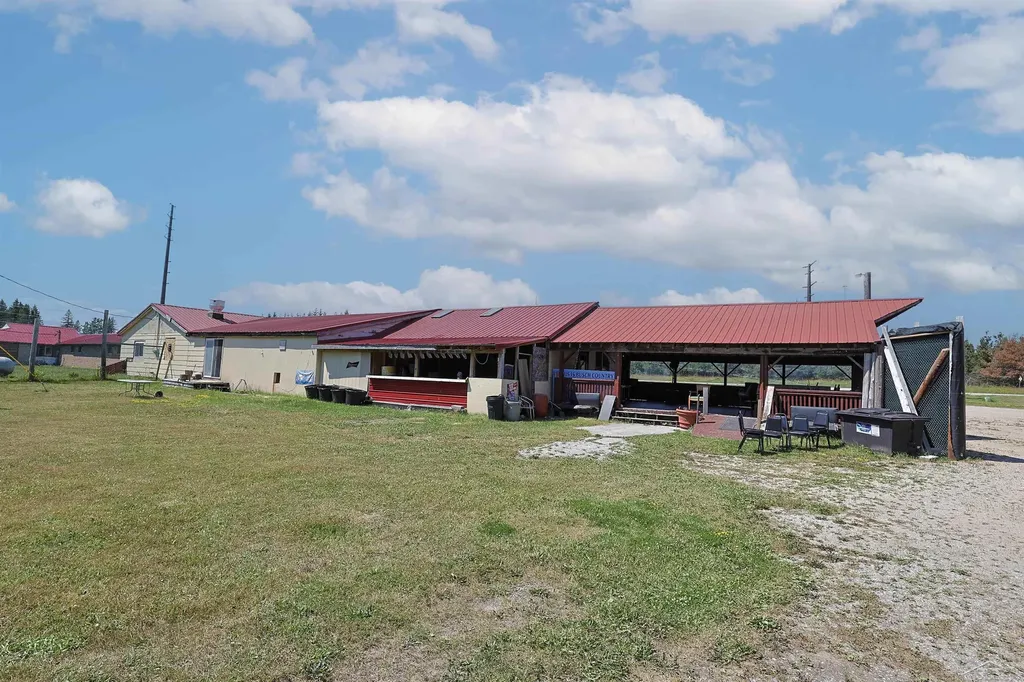 W16431 Us Highway 2 Highway Newton Township MI 49838
