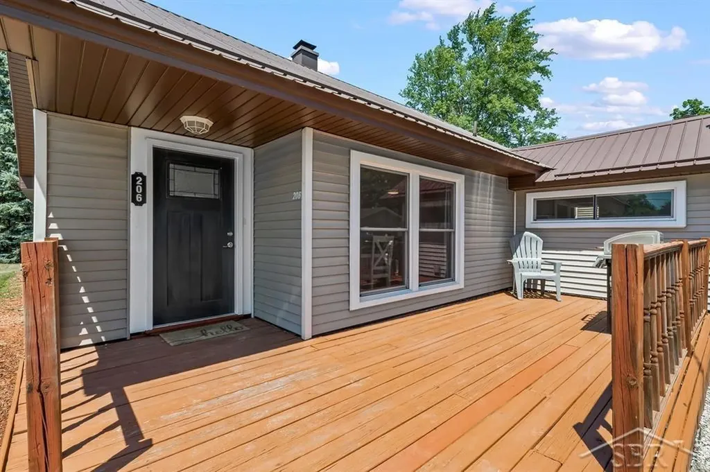 206 W Railway Street Coleman City MI 48618