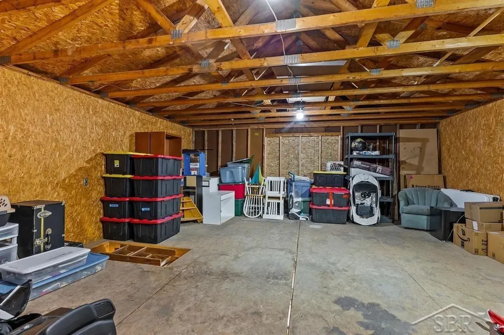 206 W Railway Street Coleman City MI 48618