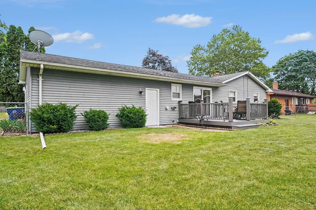 2460 Starlite Drive Saginaw Charter Township MI 48603