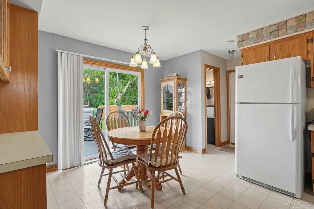 2460 Starlite Drive Saginaw Charter Township MI 48603