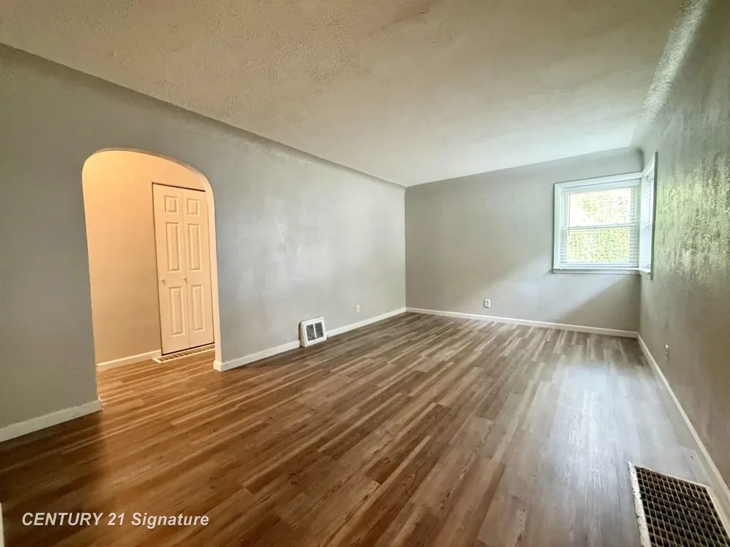 110 21st Street Bay City City MI 49708
