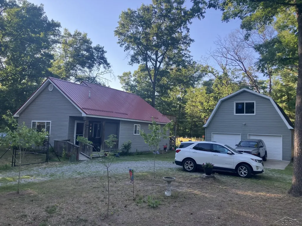 8278 Chain Lake Road Plainfield Township MI 48761