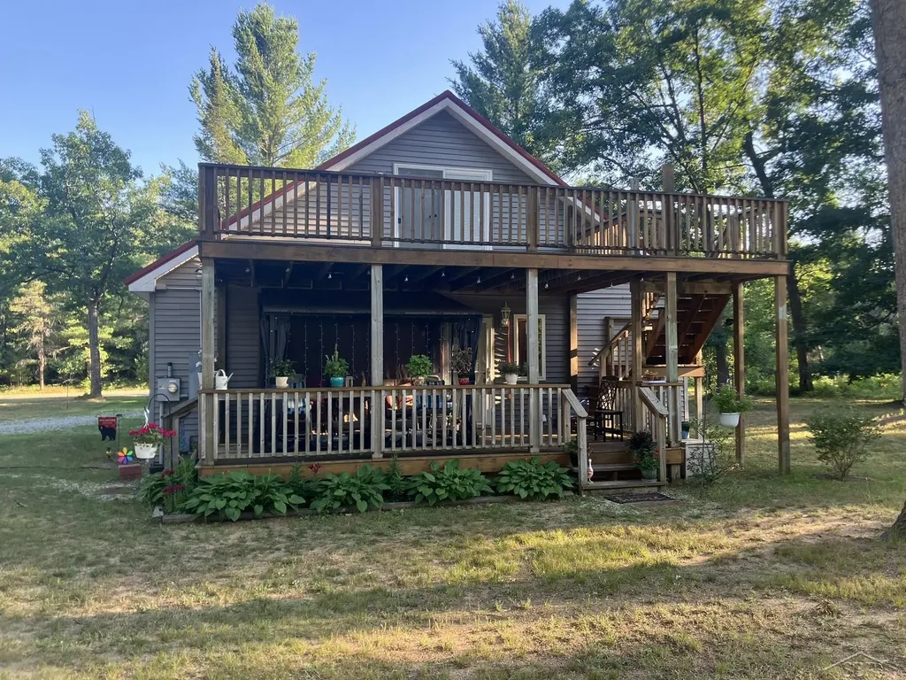 8278 Chain Lake Road Plainfield Township MI 48761