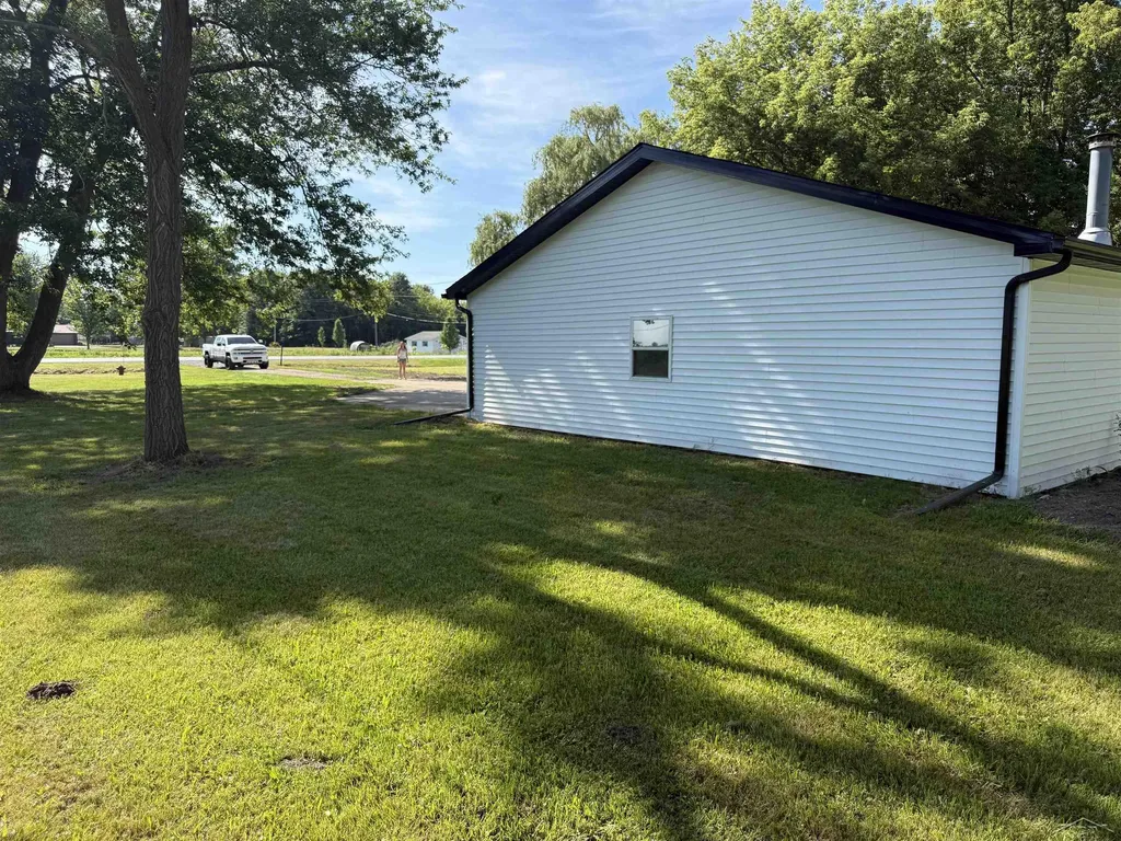 9095 East Road Albee Township MI 48417