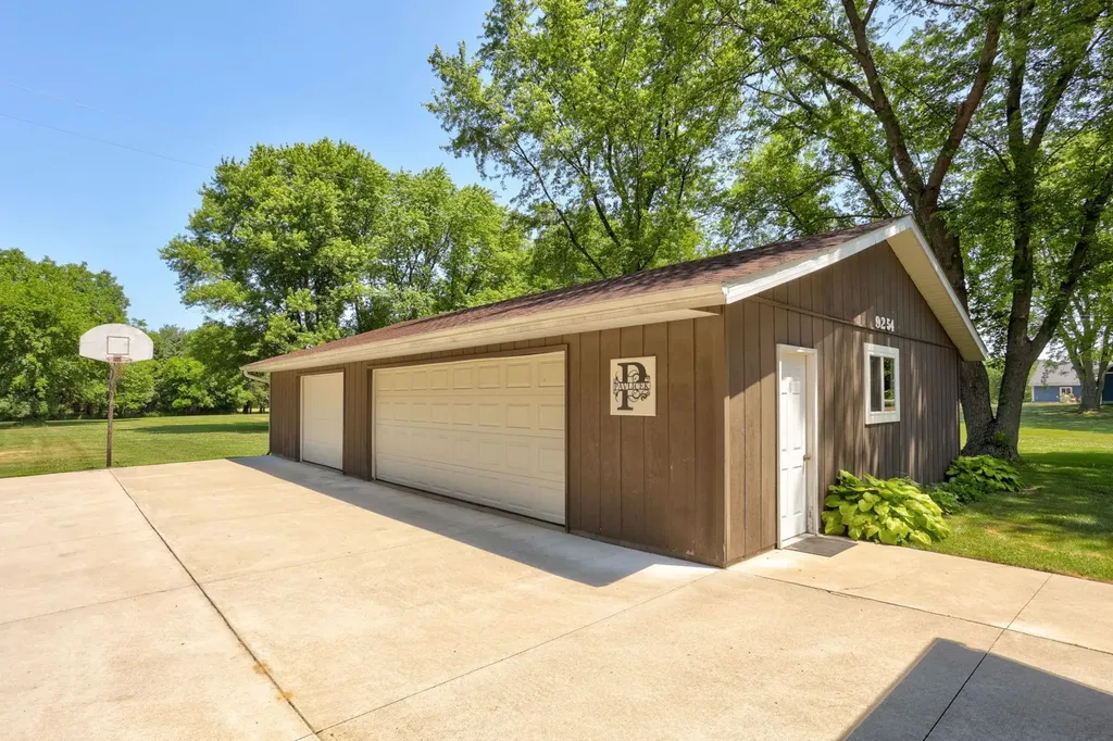 9254 W Frankenmuth Road Tuscola Township MI 48768