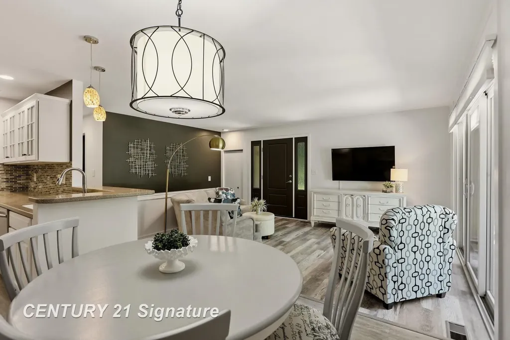 2353 Bay Woods Court Frankenlust Township MI 48706