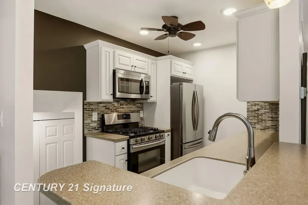 2353 Bay Woods Court Frankenlust Township MI 48706