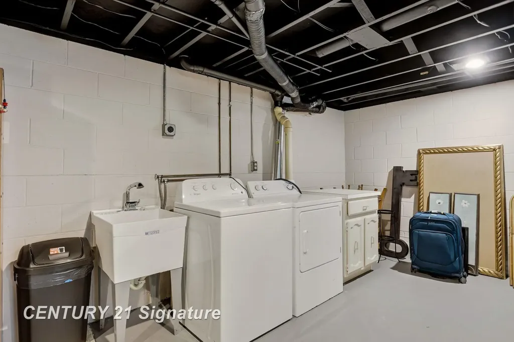 2353 Bay Woods Court Frankenlust Township MI 48706