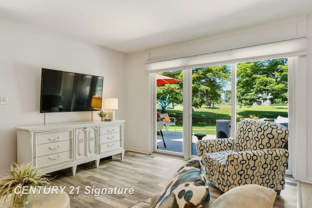 2353 Bay Woods Court Frankenlust Township MI 48706