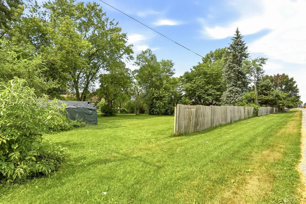 3978 N Michigan Avenue Carrollton Township MI 48604