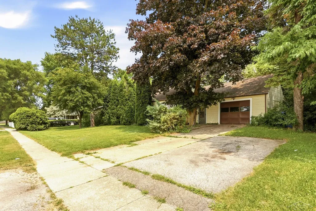 3978 N Michigan Avenue Carrollton Township MI 48604